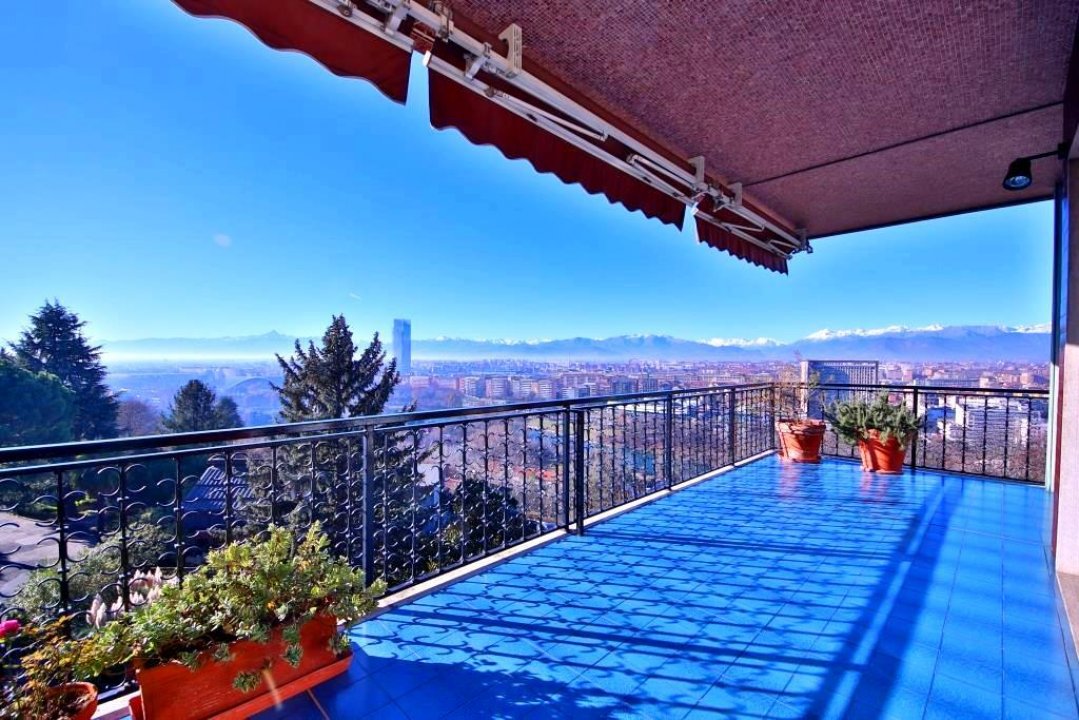 For sale penthouse in city Torino Piemonte foto 3